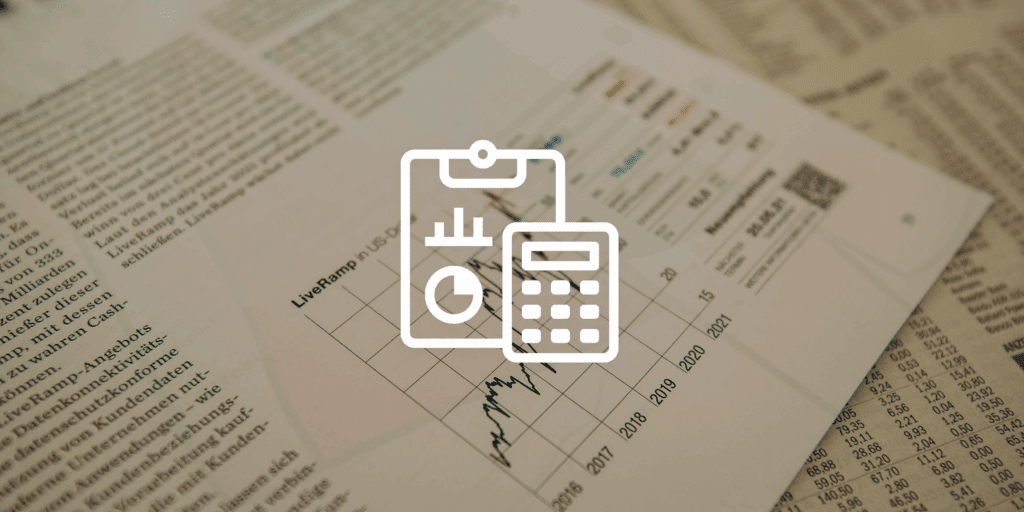 Clipboard and calculator to representing auditing, and the importance of vigilance when exposing and mitigating the risk ofcorporate fraud.
